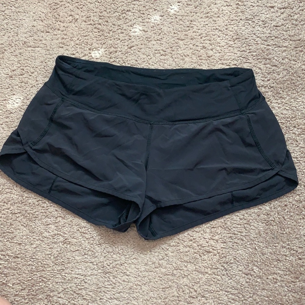 lululemon Shorts size 6 black